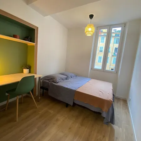 Cosy Vieux Appartement Nice