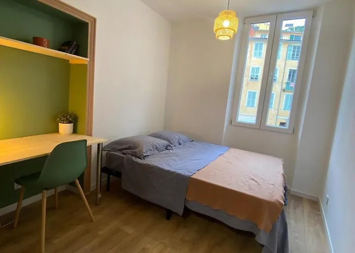 Cosy Vieux Appartement Nice